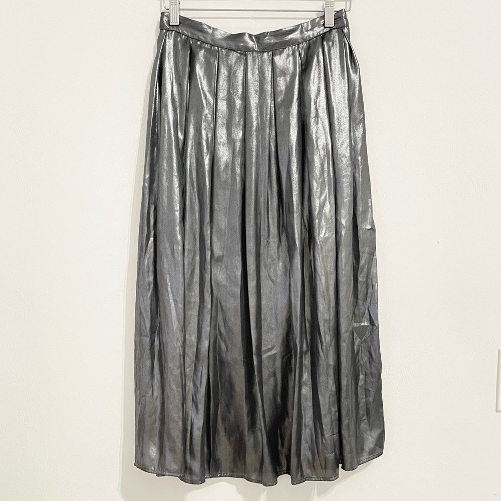 Pre-loved! WHO WHAT WEAR Metallic Pleated Maxi Skirt!